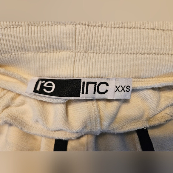 RE-INC RWB Shorts - Picture 3 of 3